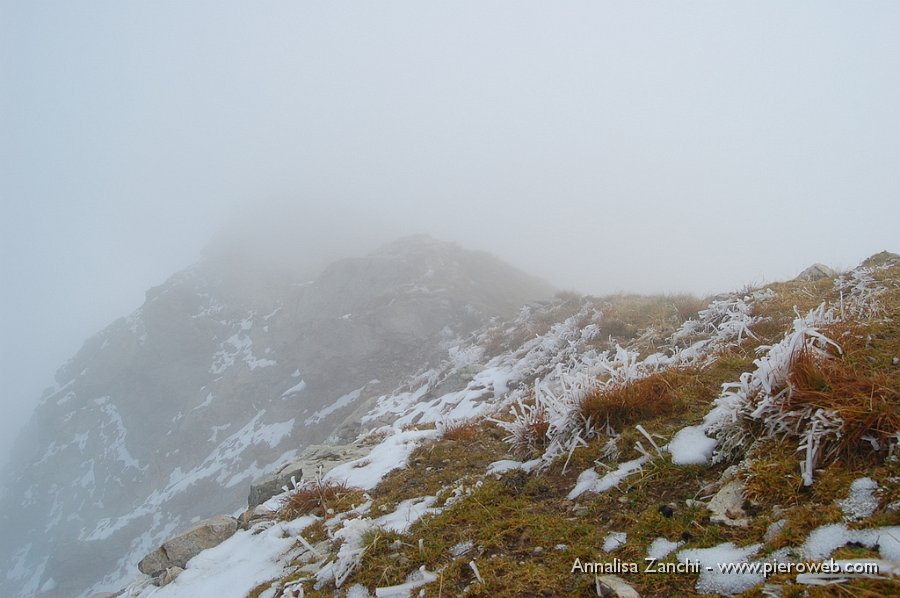 22 La nebbia non ci abbandona.JPG